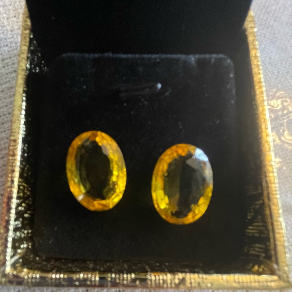 Topaz Gemstone - Picture 4 of 6
